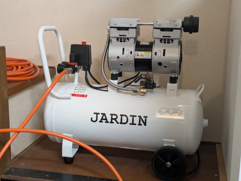 Floatie Popper - once tweet media