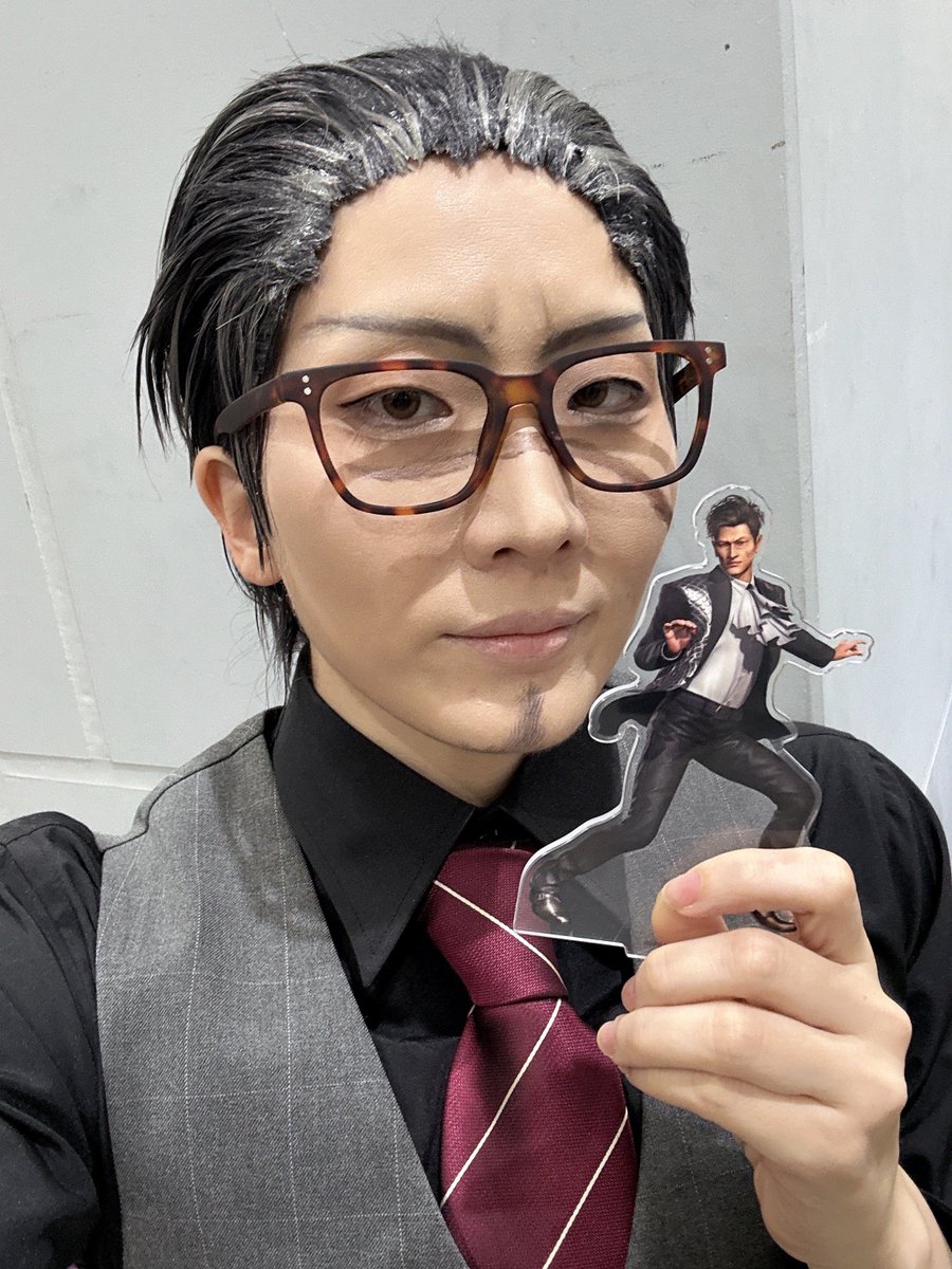 二十歳アクスタとツーショット撮れて満足🍜