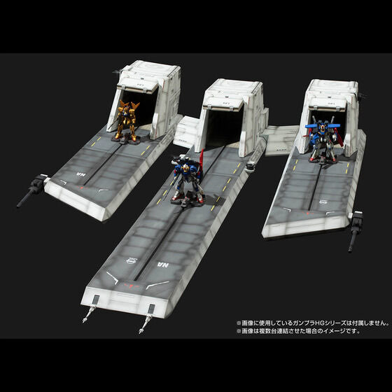 d_sgwa's tweet photo. ⚠️警告！デマ注意⚠️
　
 『男性へのクリスマスプレゼントはネクタイやハンカチがおすすめ』などというデマが流れていますが、絶対に信用しないでください！      
男性が本当に欲しているのは
『ネェル・アーガマカタパルトデッキ』です！ https://t.co/oR2WLb8U35