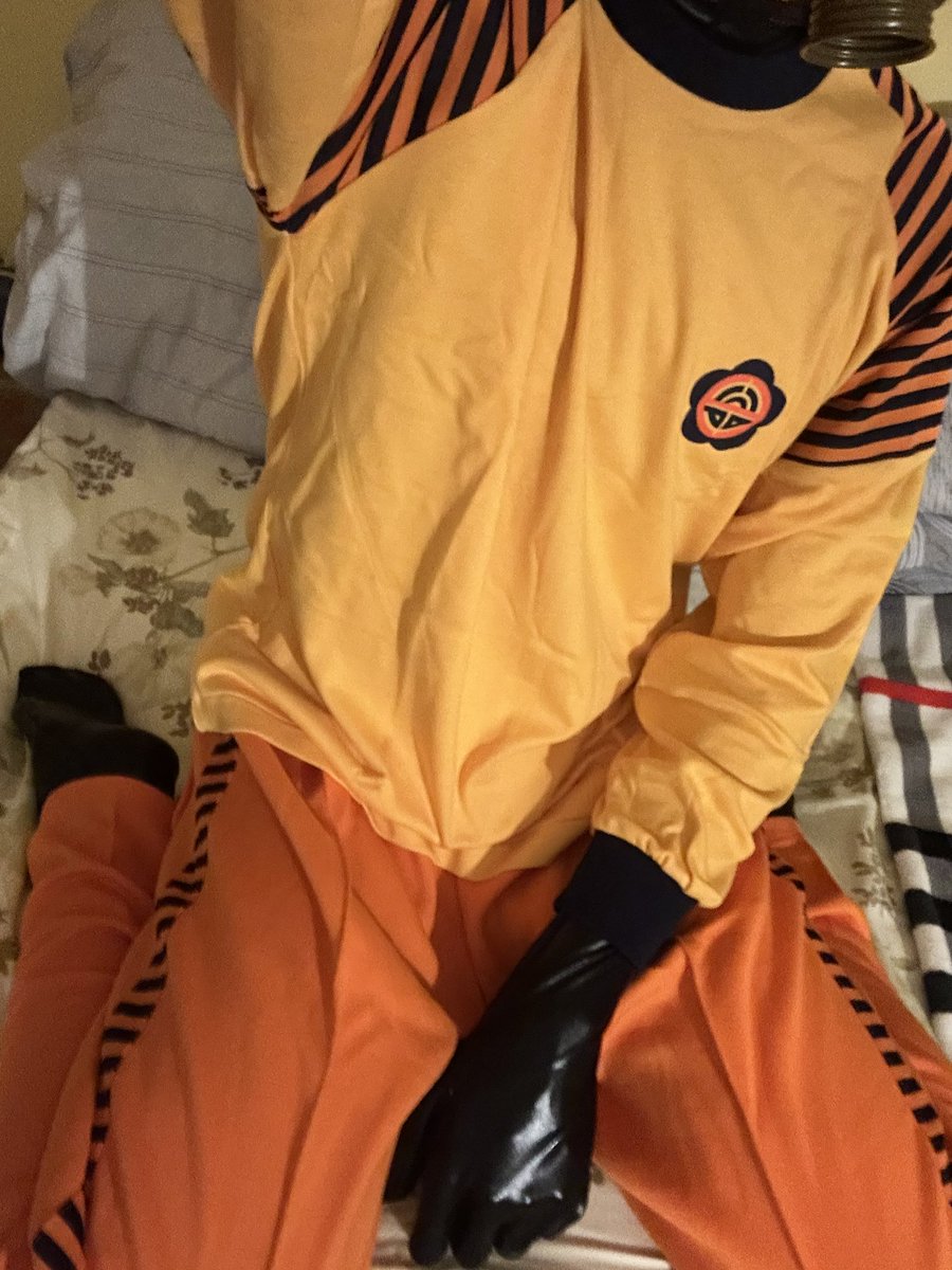 hithendgun's tweet photo. 🧡💛🖤 https://t.co/wIXg4WZLg7