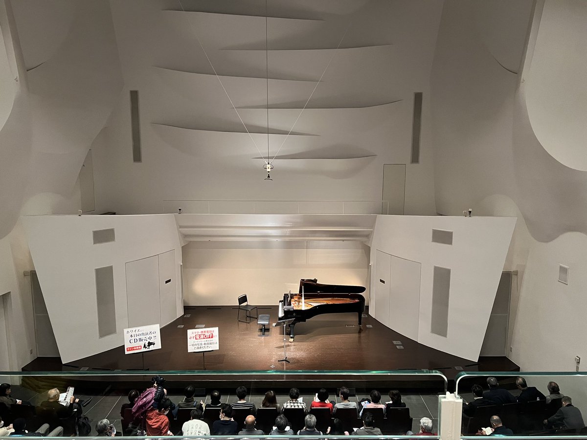 h1matanne's tweet photo. 結局のところホール音響的には階上席に落ち着く👂
#宗次ホール #D274🎹 https://t.co/k6uWeaAOKM