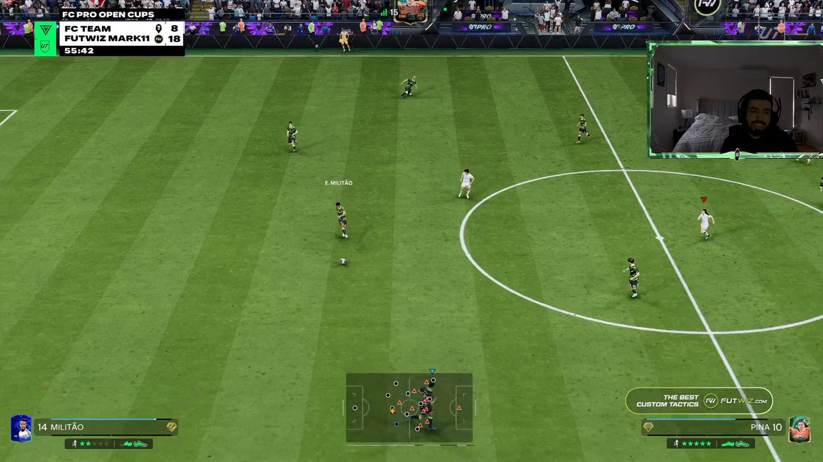 2 a.m. in Argentina and I’m wide awake watching the Oceania December Cup final, knowing I’m getting up in 5 hours to keep the coverage going 😴

The effort I put in during Regional Cup weekends is honestly inhuman. I don’t even know how I do it 🥴