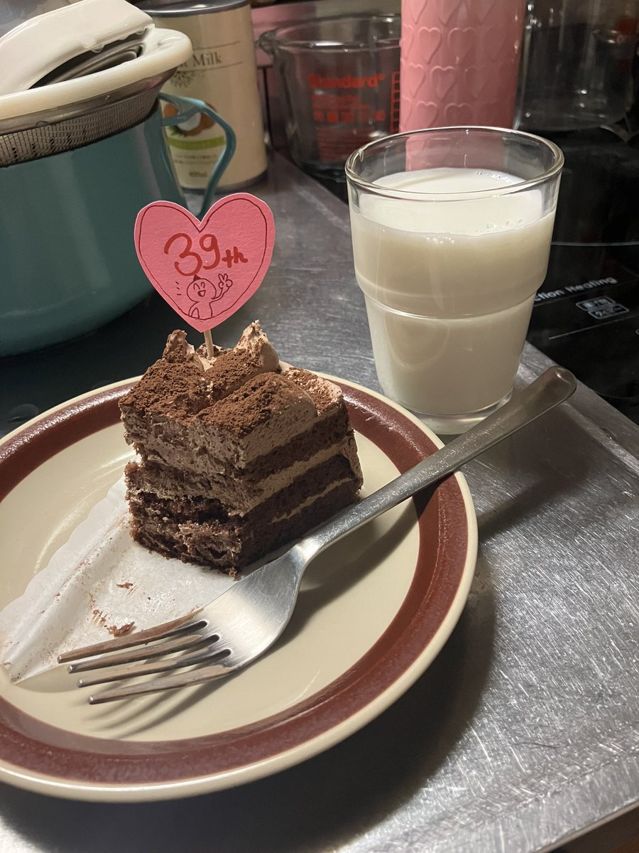 12/20マイバースデー^_^39歳、やっとスタート地点に立てたかんじ。何者にもならないでいいってこにやっと気づきました✨