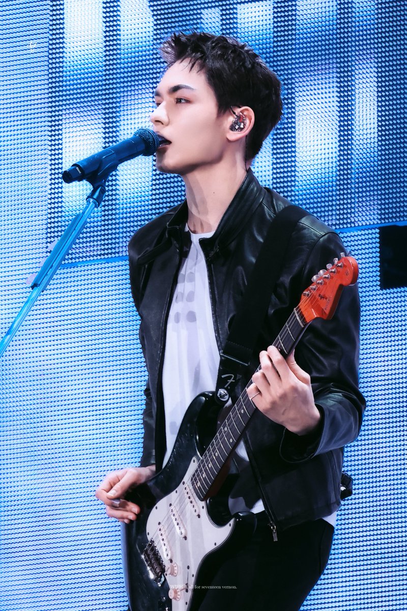 251221 SEVENTEEN WORLD TOUR [NEW_] IN FUKUOKA #버논 #최한솔