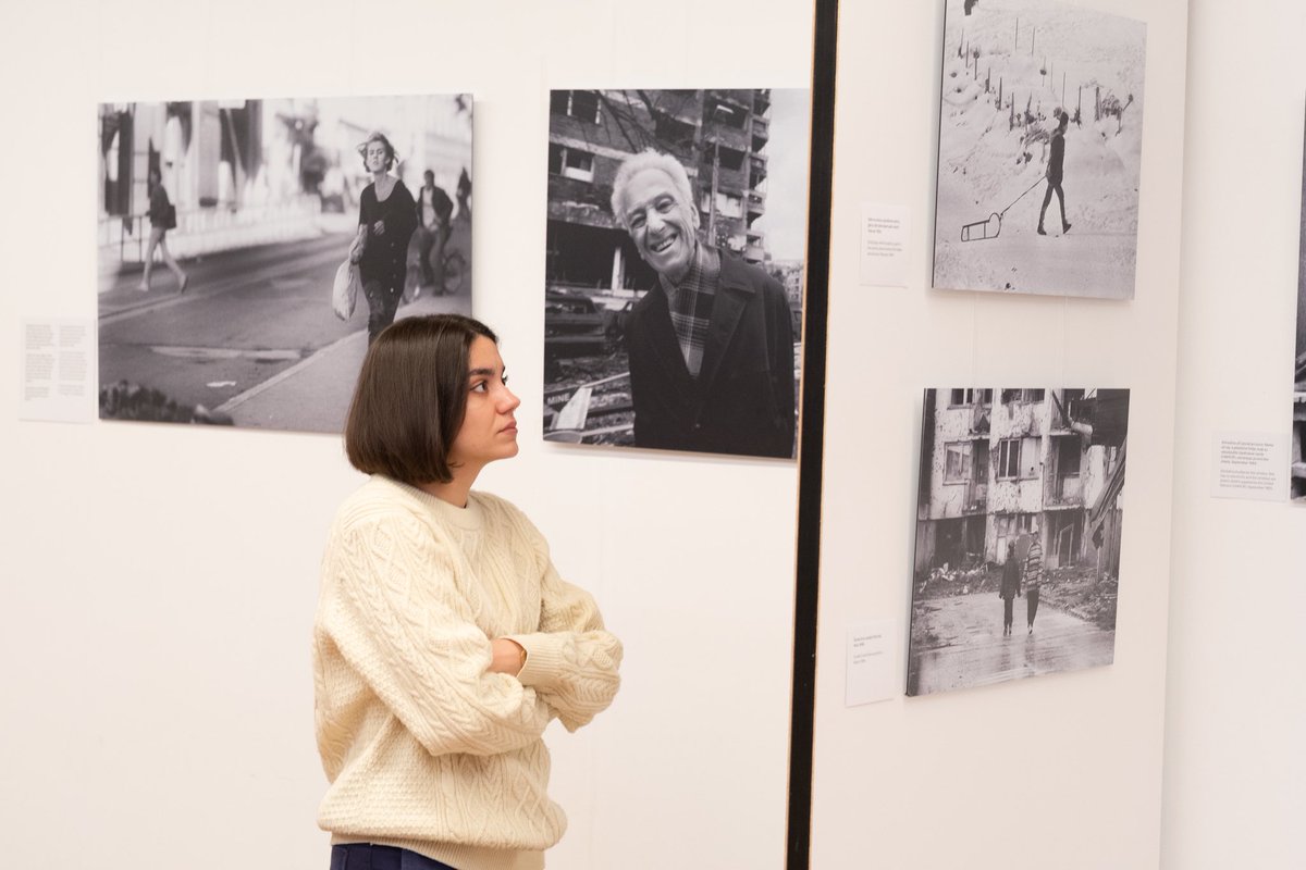 Vođenje kroz izložbu „Sarajevo 1992-1996/ Najduža opsada” sa autorom, italijanskim fotoreporterom Mariom Bočom.

Hvala svima koji su nam se pridružili!

📅do 8.2.2026.
🕙10-20h
🎟️Ulaz je besplatan

📸: Bojan Kovačević