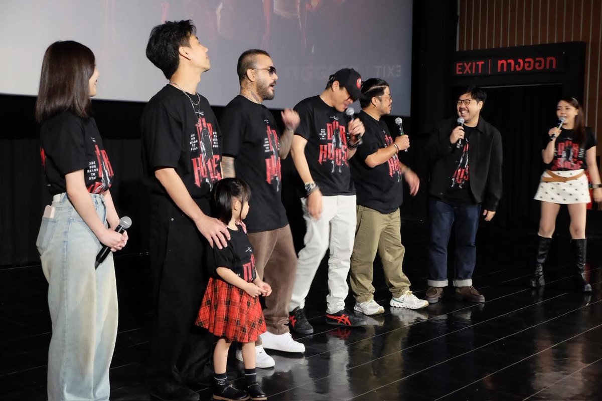 Blyth_Mini's tweet image. ข้างบ้าน ผ่าน 8o ล้านแล้ว มุ่งหน้าสู่ 100 ล้าน ไปกันต๊ออออ #majorstarroadshowxข้างบ้าน #shinesaengadventure