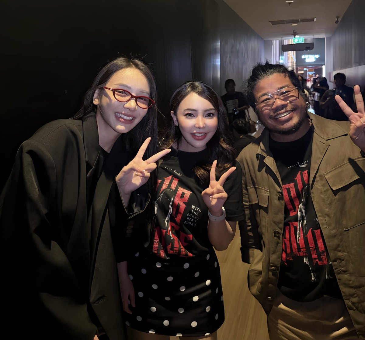 Blyth_Mini's tweet image. ข้างบ้าน ผ่าน 8o ล้านแล้ว มุ่งหน้าสู่ 100 ล้าน ไปกันต๊ออออ #majorstarroadshowxข้างบ้าน #shinesaengadventure