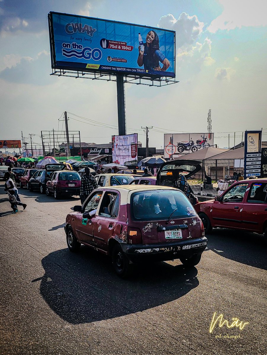 visuallymav's tweet image. 4 pics, 1 Word.
#LowBudgetVacation