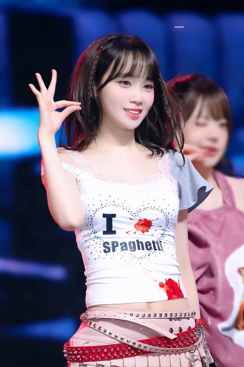 251219 #Chaewon #김채원 #チェウォン #KimChaeWon #LE_SSERAFIM