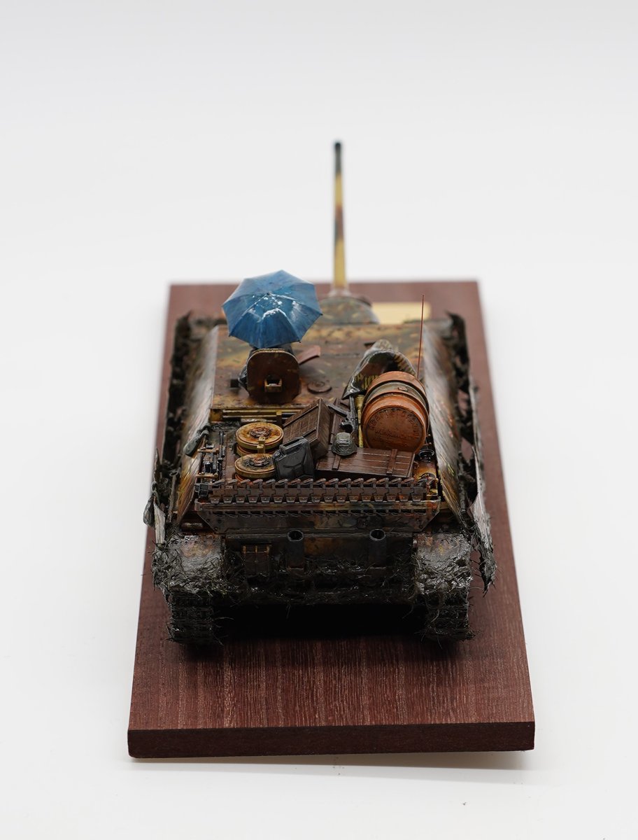 自然が刻んだ杉の瘤の模様を、レジンが永遠に封じ込めました。世界にひとつだけの作品 29 極上花梨瘤 | こぶた工房