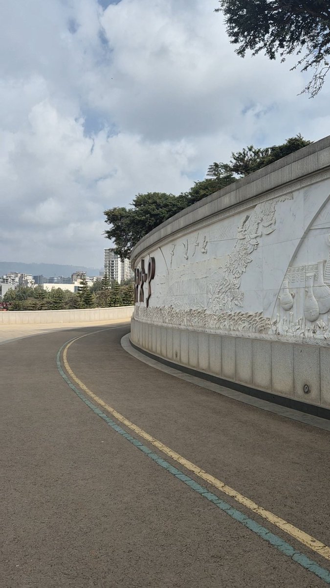 Didn't expect to find such a beautiful park in Ethiopia. Well, it's not a public park because we need to pay for entrance fee. But still it's not something we can find easily in Indonesia, no?
