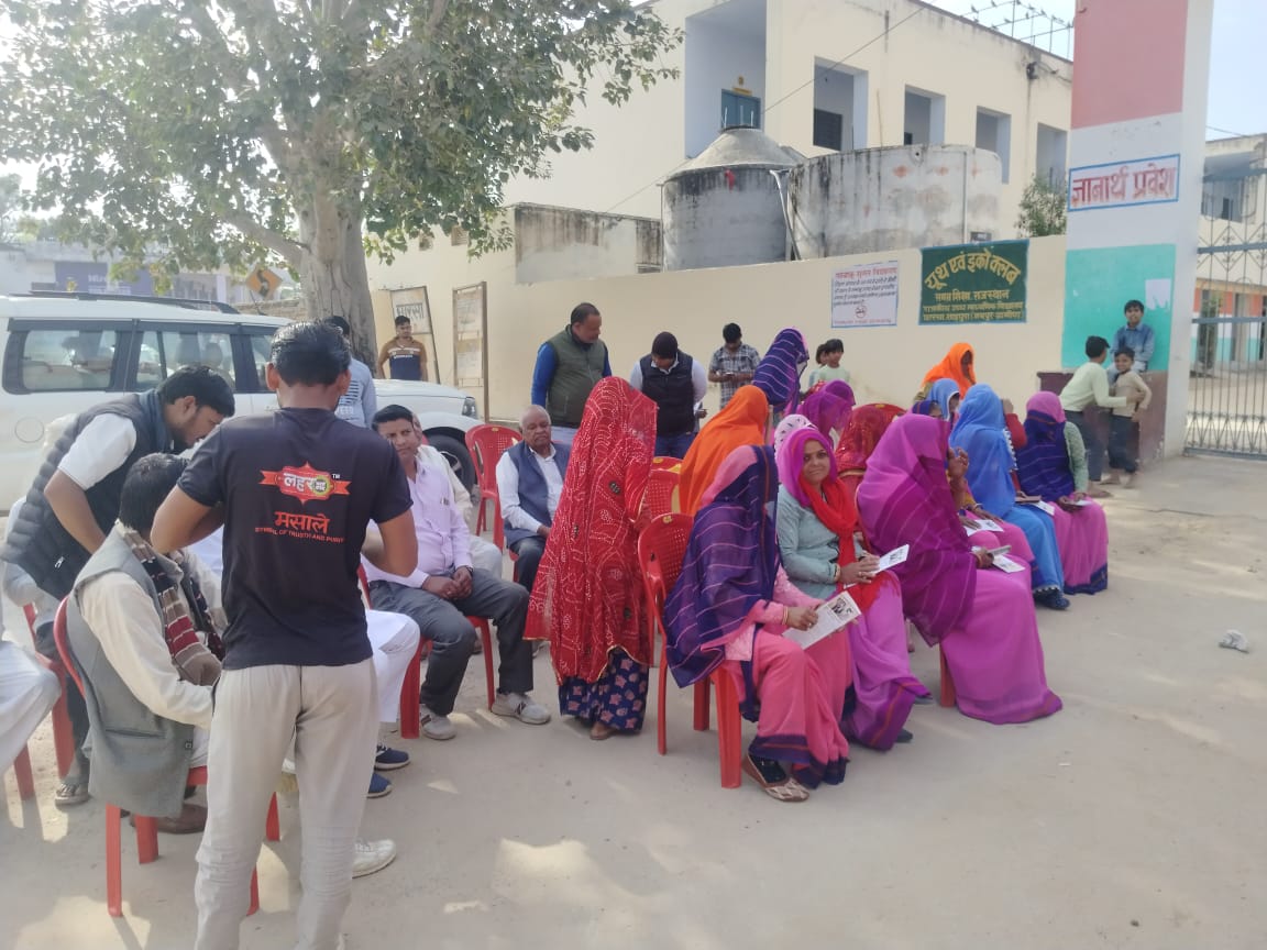 DcDmJaipur's tweet photo. सुशासन की दिशा में बढ़ते कदम...GP charsa
@BhajanlalBjp

@KumariDiya

@DrPremBairwa

@svoruganti1466

@RajCMO

@DIPRRajasthan

#बढ़ता_राजस्थान_हमारा_राजस्थान #2साल_नव_उत्थान_नया_राजस्थान #Good_Governance_Week_2025 https://t.co/euHENt0vag