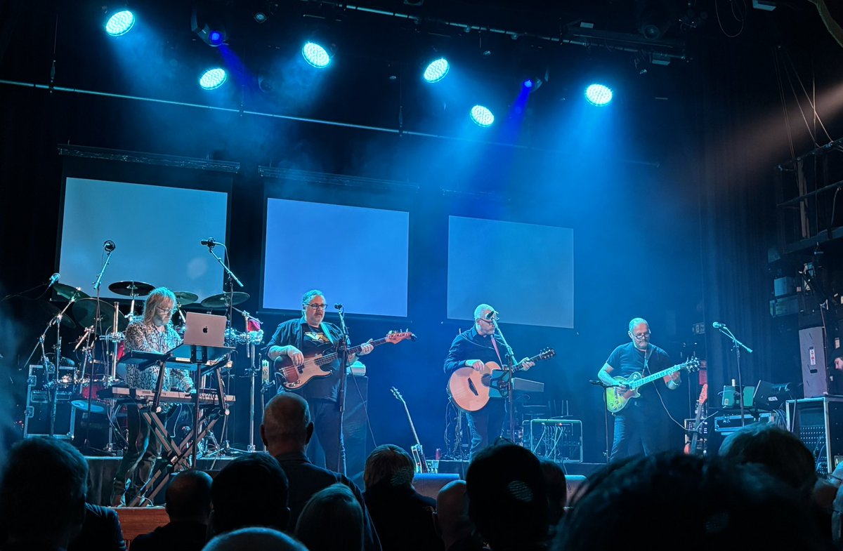 ReturnedToTheEarth tweet media