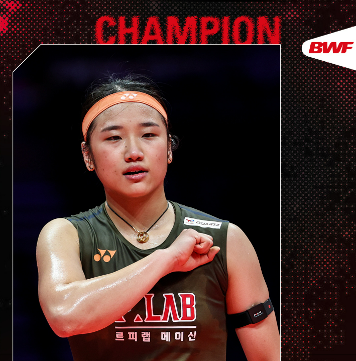 BadmintonR45199's tweet photo. History is made! 🇰🇷An Se Young finally won the 11th WS title this year, tied the record of Most individual titles won in a single season, held by 🇯🇵Kento Momota in 2019. https://t.co/KcfqKXrYyp