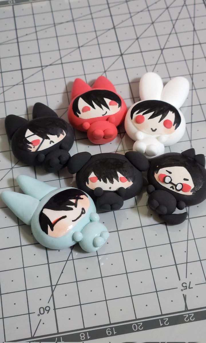 클레이 남은게 있어서 조그맣게 만들었어요🫶