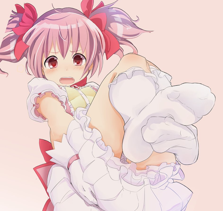 まどマギ再放送見て心が走り出したから昔描いたまどかちゃんのイラスト見てみたんだけど10年以上前から性癖は一貫してて安心したから見て 