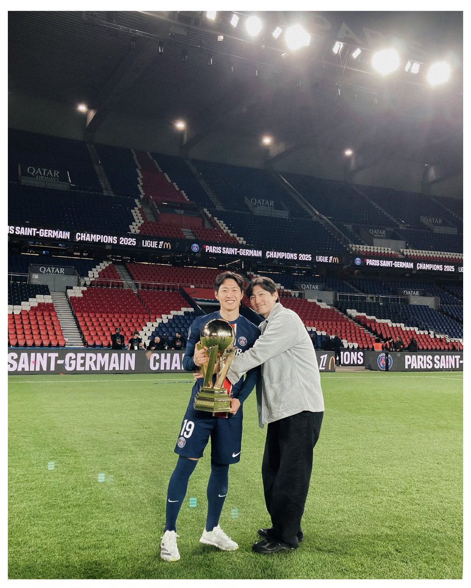 Rosie2l9's tweet image. 동혁쌤 너무 감동이다🥺💙