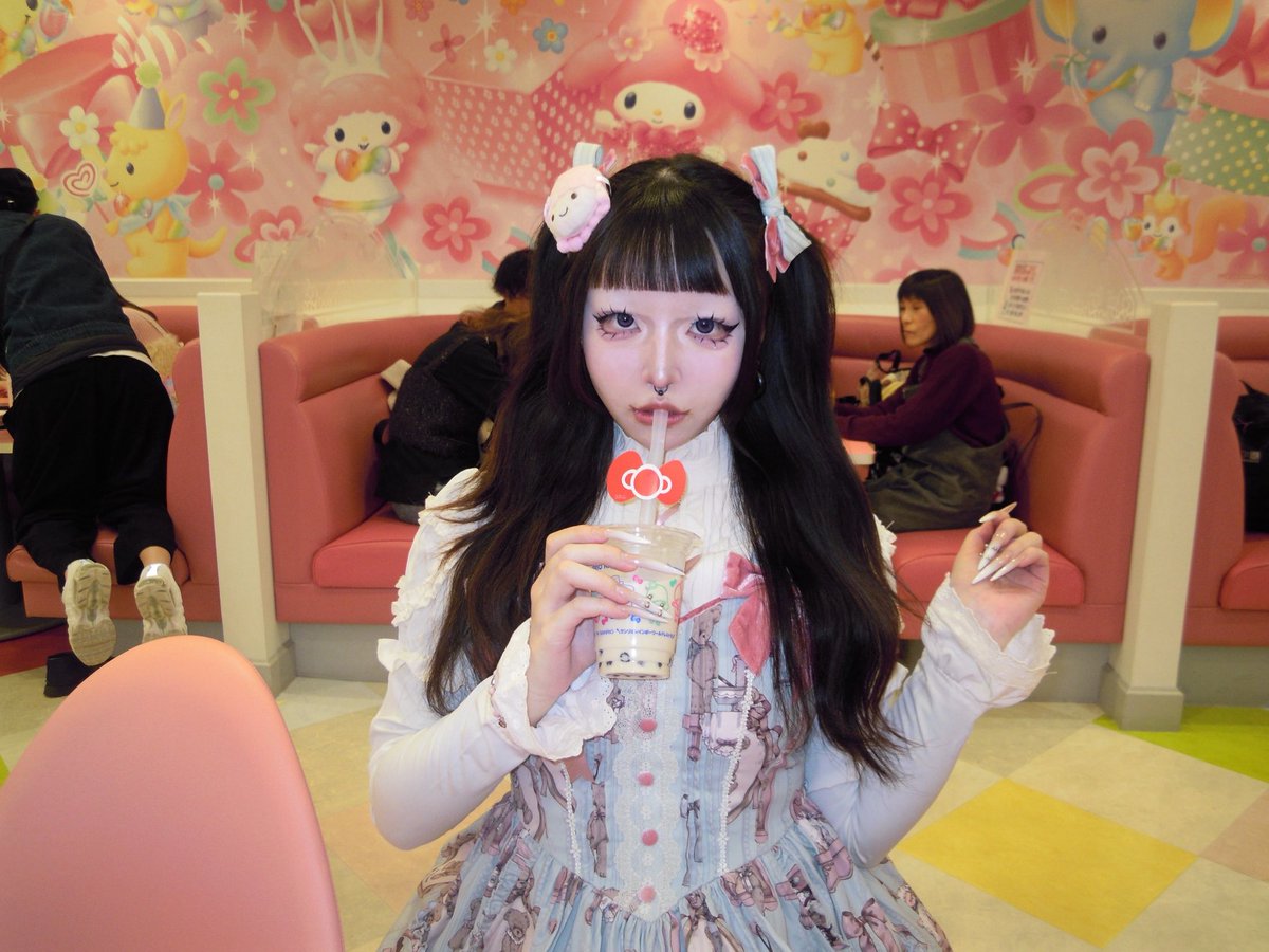0cursedcore0's tweet photo. キキララカラーでちた♡ https://t.co/FdM1OtMdGW
