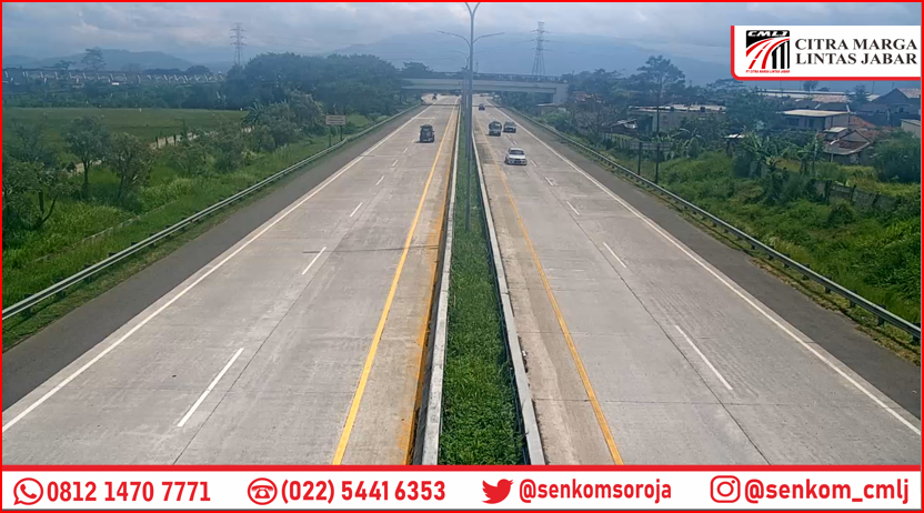 PRFMnews's tweet photo. RT @senkomsoroja 
INFO LALU LINTAS TOL SOROJA PUKUL 13:08 WIB 

 Soreang - Kutawaringin - Marga Asih - Pasir Koja Lancar    Kedua Arah. Menuju Jakarta dan Cileunyi Lancar.             

 HindariPenggunaan Ponsel Saat Berkendara https://t.co/cTKrDUJ9FQ