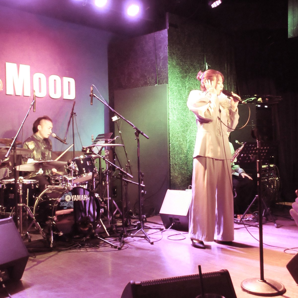 norinori33sh's tweet photo. #小出美里 さんのBirthday Live
-オドルキネマ-に行ってきました🎶
歌声の厚みがすごくて感動しちゃいました✨✨
新曲「オドルキネマ」は 勝手にからだが動き出しちゃったよ🕺
もう次のライブを楽しみにしてる🌟
#昭和歌謡 #canon
#IXY650 #汐留BULEMOOD https://t.co/Lx8J2VeVex