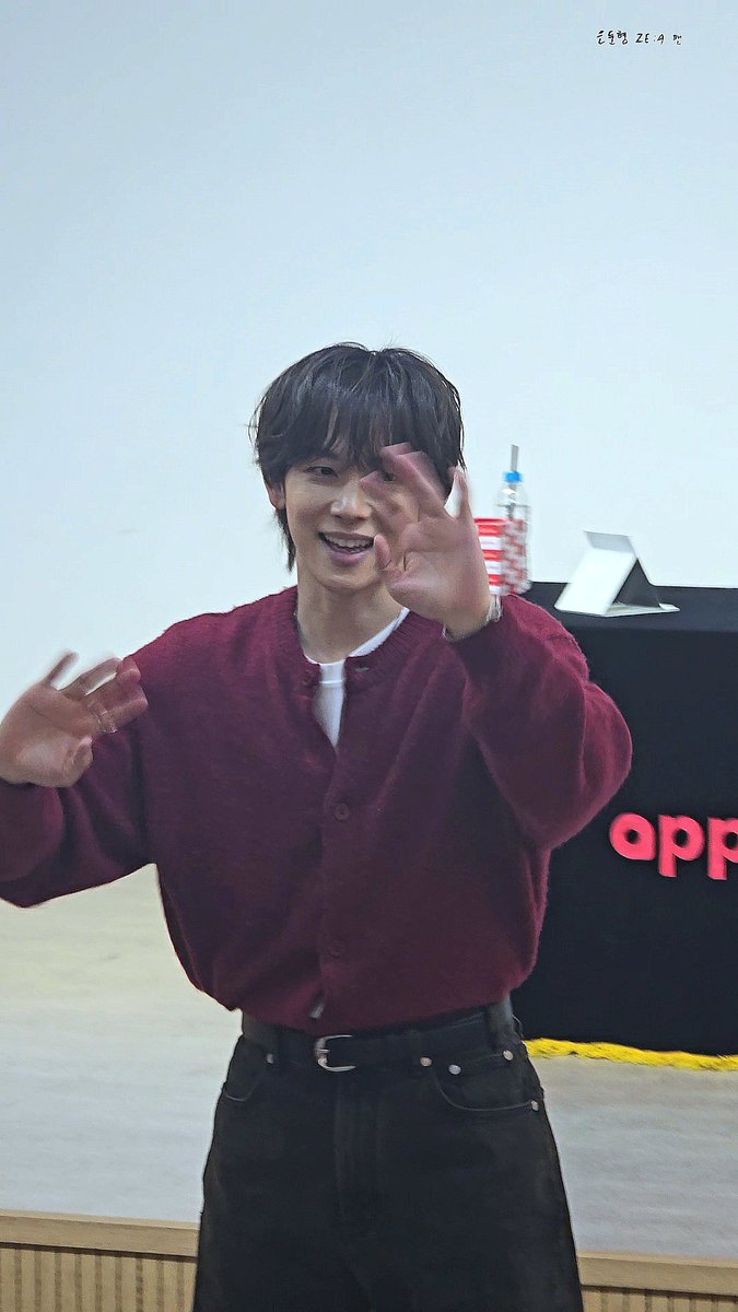 251221 더리즌 포토부스이벤트

오늘진짜 넘 예뻤어.. 살아있길잘했다ㅜㅜ

#임시완 #시완 #yimsiwan