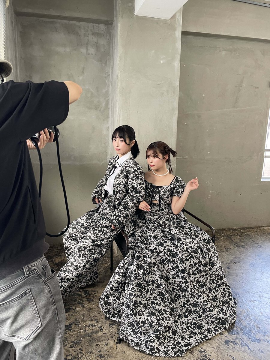 フォロー＆RP企画】 『IDOL FILE Vol.37』発売中！🤍 HAPPY CREATORSの