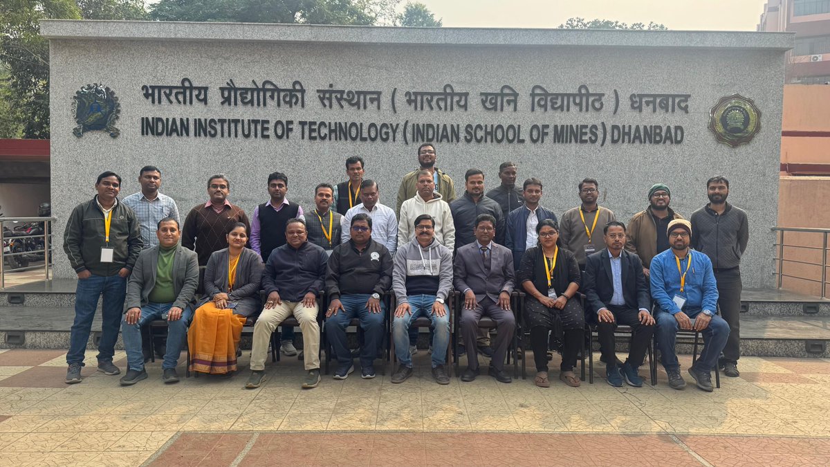 Dr. Rabesh Kumar Singh🇮🇳 tweet media