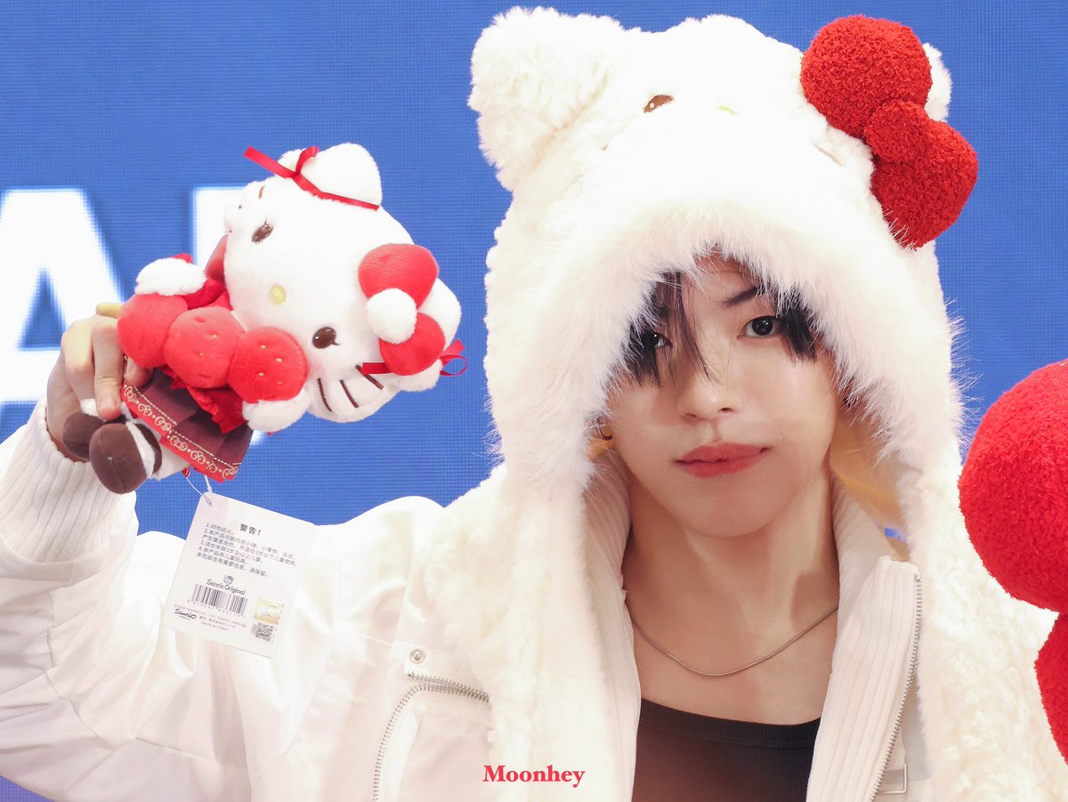 _Moonhey_'s tweet photo. 251220

#윤재혁 #YOONJAEHYUK #ジェヒョク
#트레저 #TREASURE https://t.co/hLWa56SqMo