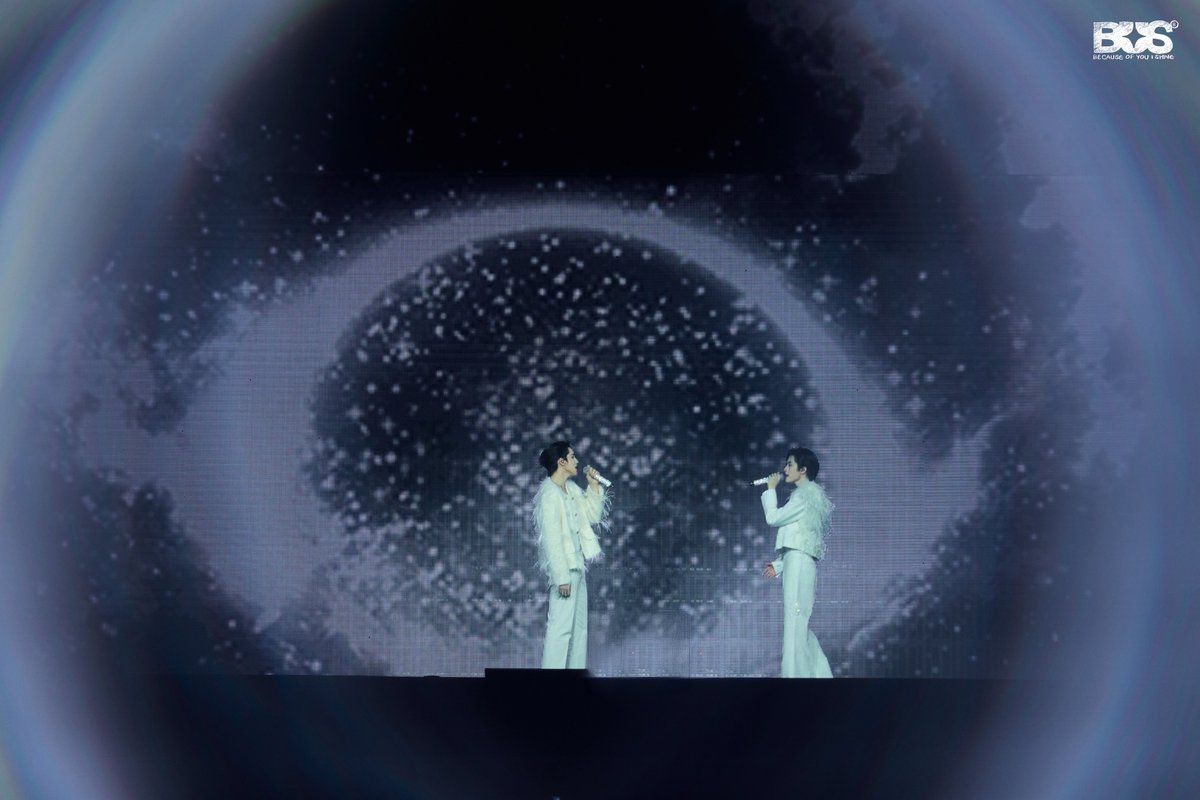 BUS_SONRAY's tweet image. เป็นอีกวันที่มีภาพจาก Happy BUSDAY The Sophomore มาฝากครับ 🤩 ใครยังคิดถึงบรรยากาศเหมือนกันบ้าง 🙌🏻 (11/12)

#PHUTATCHAI #AAashirakorn 

#HappyBUSDAY2025
#BUSbecauseofyouishine