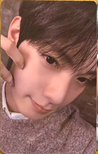 09171230__'s tweet photo. 립우 팬미팅 럭드교환구해용
저:왼쪽
😇:오른쪽
현장거래가능 https://t.co/W2xcbcVl21