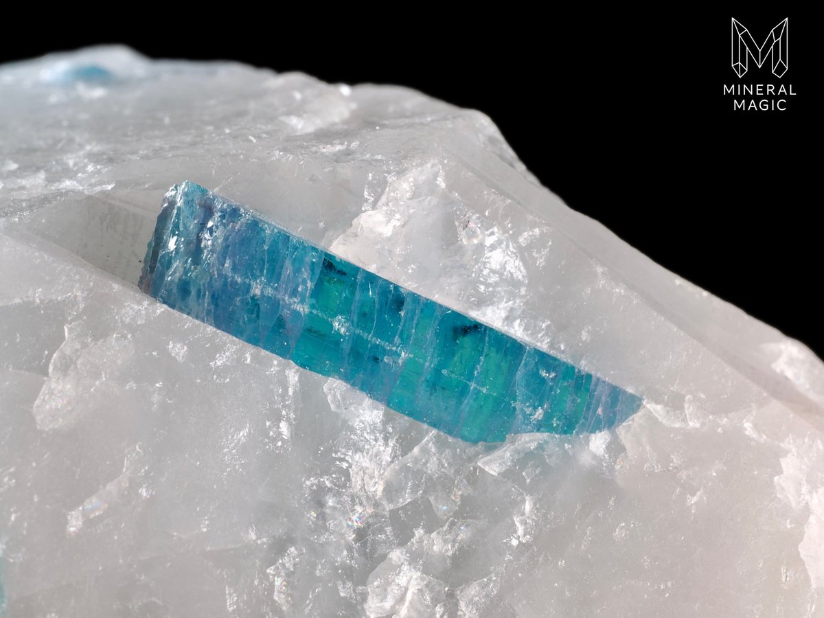 みねまじ｜鉱物写真 tweet media