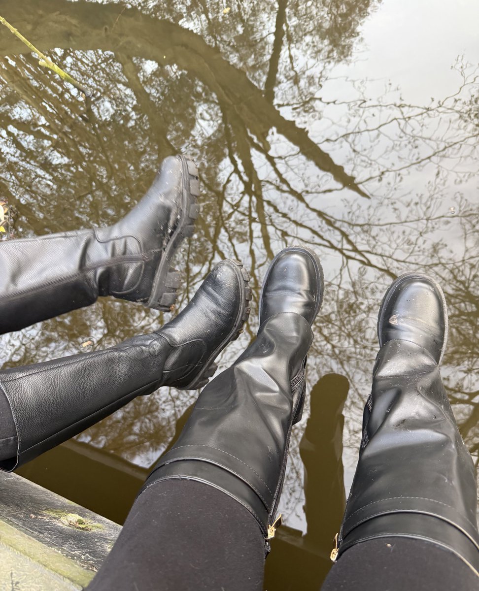 Liebst du Lederstiefel? 🥾

Und lass uns zur Sitzung kommen 🫦😏

Like,follow and retweet 

Miene Telegramm 

t.me/Goddess_tina2