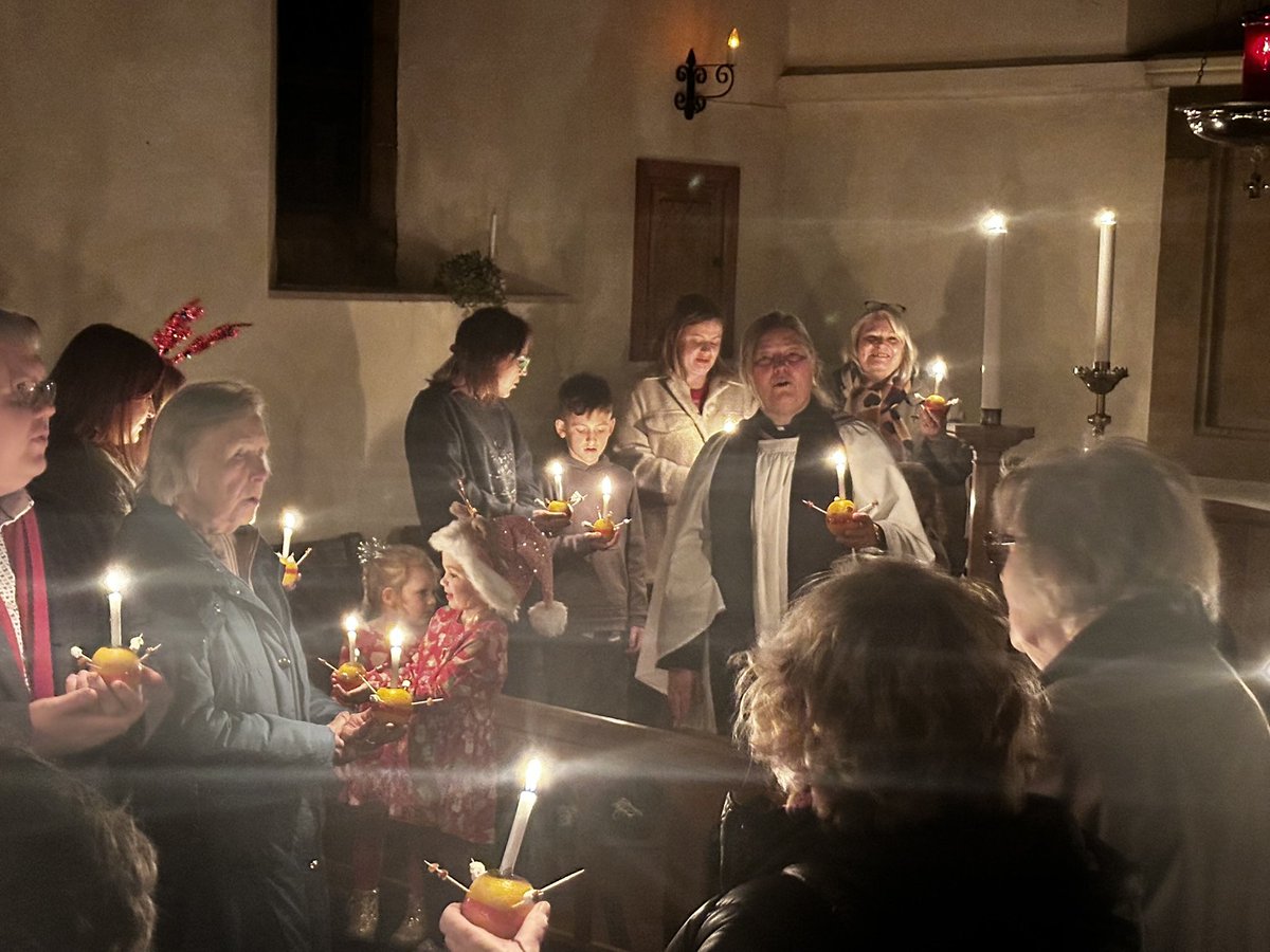AnthonyGReay's tweet photo. St John’s &amp; St Cuthbert’s first Advent together ~ https://t.co/SJo0ARurse