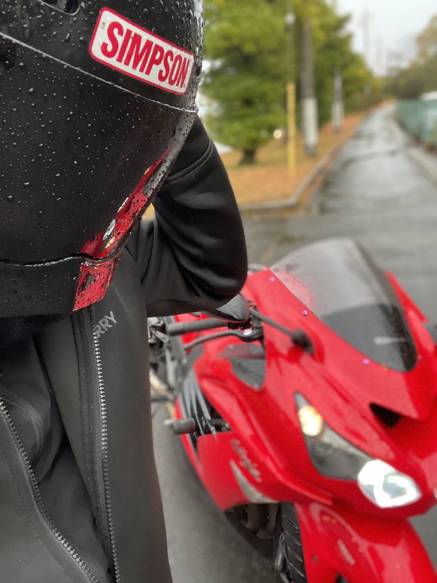 突然の雨にテンションが上がってまう ・・・病気かもしんない