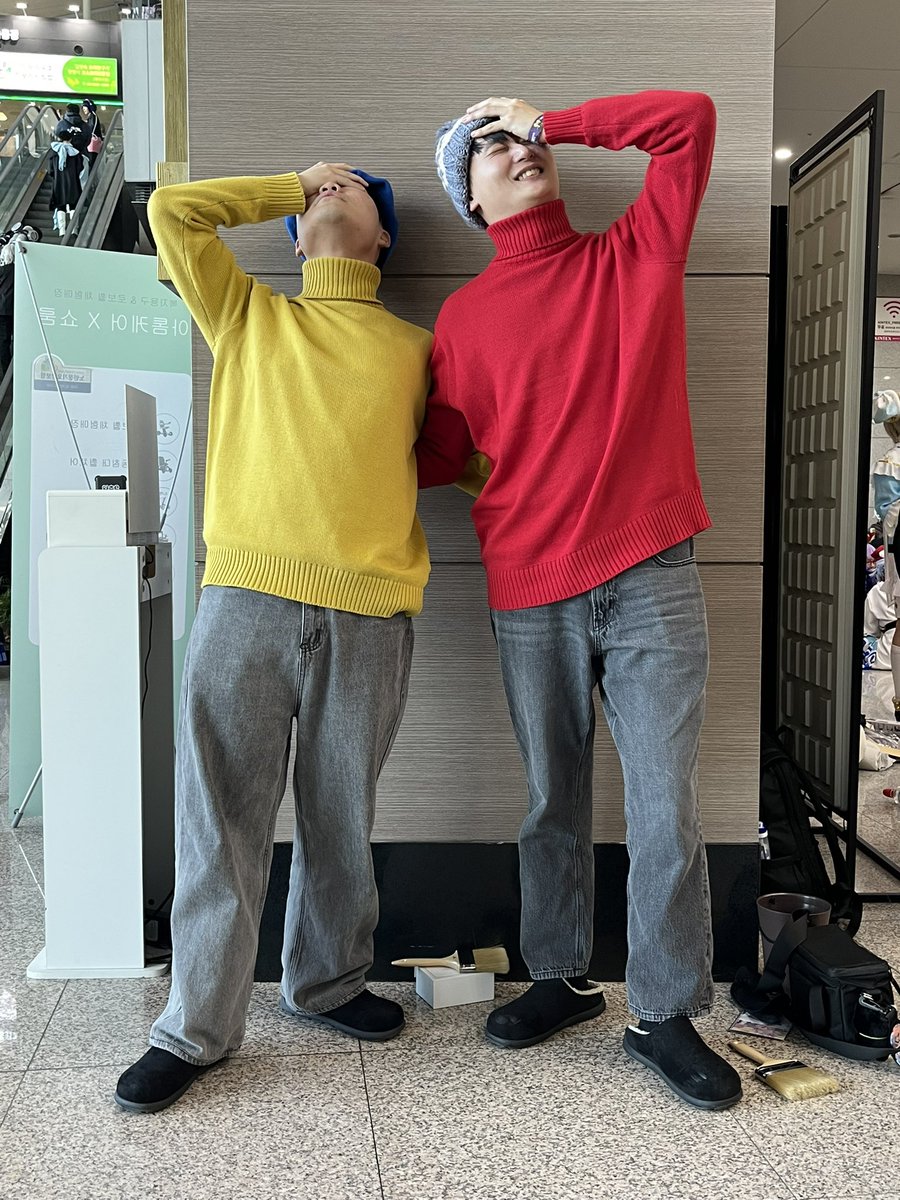 내가 죠아하는 거 해 주셨다 ••
포즈 요청도 흔쾌히 응해 주셔서 너무 감사했어요~!

당사자분들께 허가 받고 업로드합니다!*

<a href="/Ji_militia/">민병대극병</a> 
<a href="/DoMai_1/">여니</a>