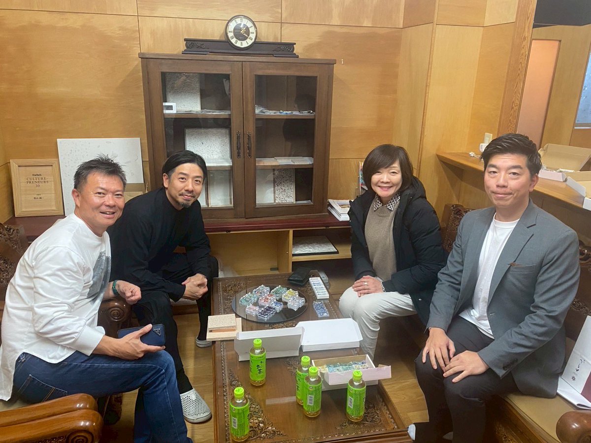 satoshinabe's tweet photo. 昭恵さんと金沢のCACLさんで合流
素晴らしいご縁がどんどん繋がる https://t.co/Lqlr7NTx15