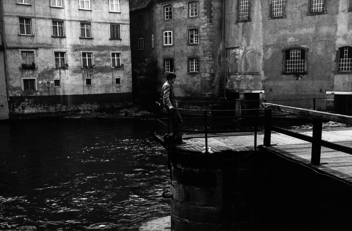 Old-0173.jpg by The Sasson (cc-by)