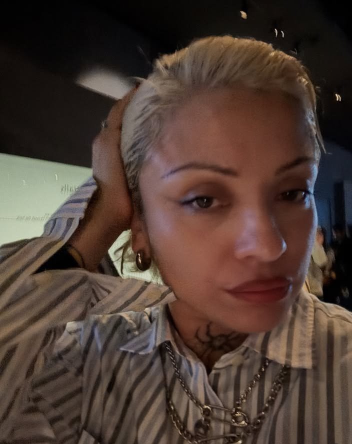 Que onda perdida 
<a href="/monlaferte/">Mon Laferte</a>