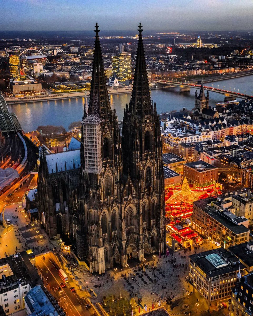 PrettyCitiesX's tweet photo. Köln, Germany 🇩🇪 https://t.co/cKOmdhbjS5