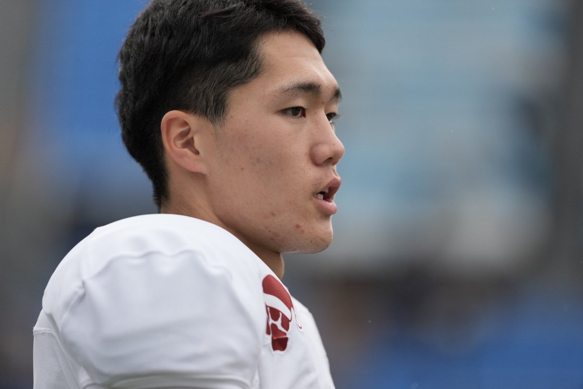 naokiktgw's tweet image. 立命館宇治・大鹿主将 試合後ハドル

1年間お疲れさまでした。
ほんまに、お疲れ。
正直、この1年をこういう結果で終われて、よかったなと思ってます。
このあと学校生活続いていくと思うけど、この「日本一」っていう結果を背負って生活できるっていうのは、何よりやと思う。…