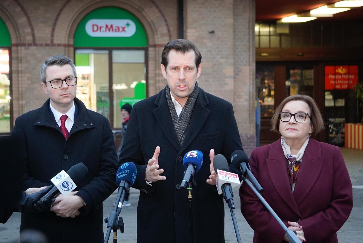 💬 Wiceprezes PiS <a href="/TABochenski/">Tobiasz Bocheński</a>: 69% procent Polaków deklaruje, że w te święta wyda mniej pieniędzy niż w 2023 - Polacy starają się szukać oszczędności w różnych miejscach, bo ze wszystkich stron otacza ich drożyzna. Widzimy wzrosty kosztów dyktowane przez samorządy, wzrost opłat