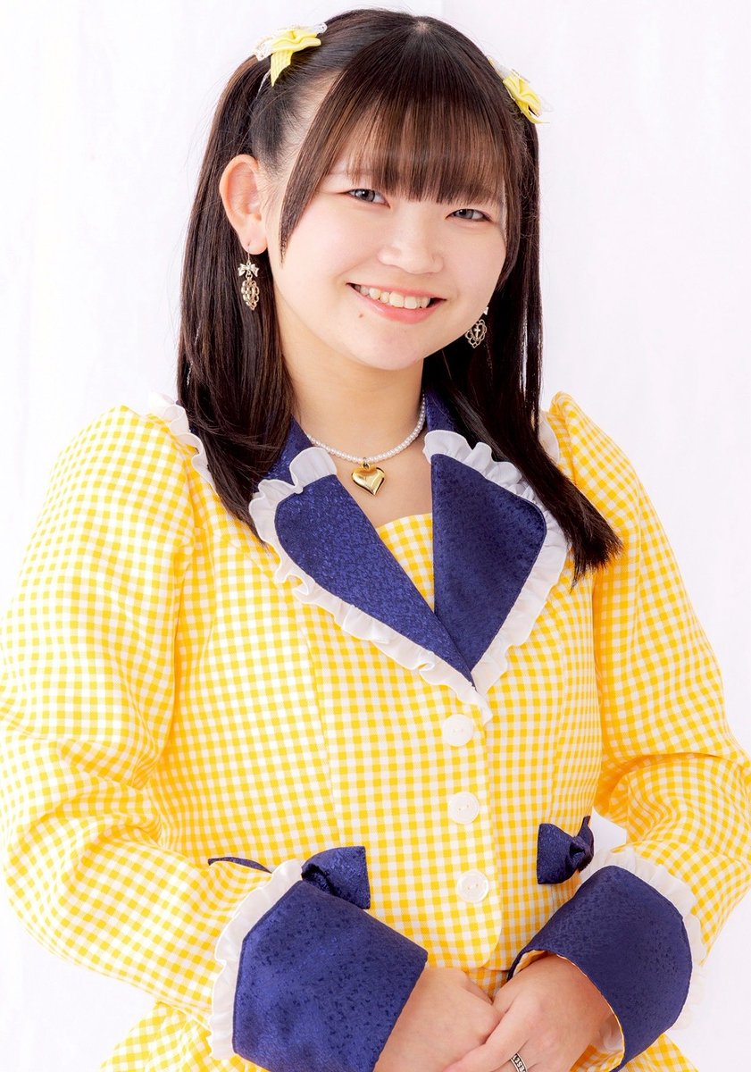 新しいプロフィール画像 アー写変わりました🐝🐝🐝💛💛