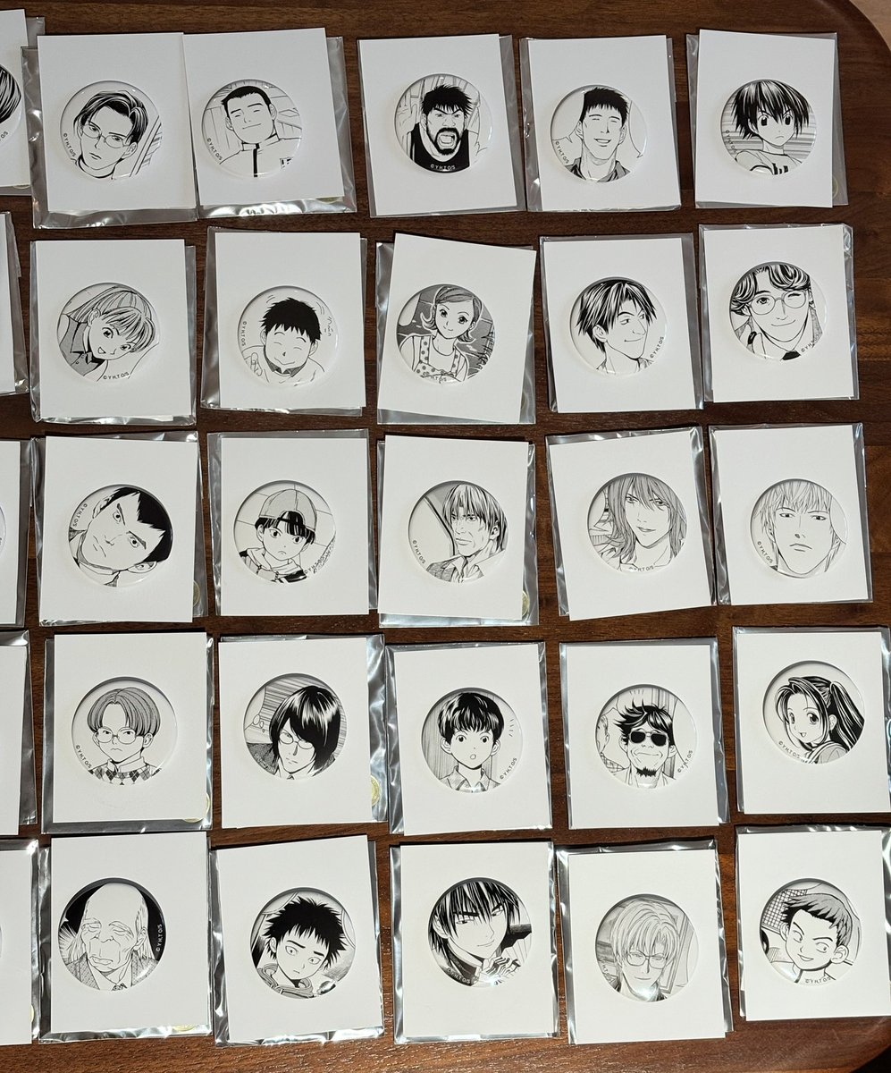 原画展缶バッジ 数ヶ月前に東京原画展で買った50種類缶バッジ、「万全な状態でゆっくり