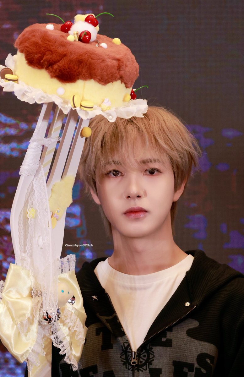 cherishyou323xh's tweet image. 251221 KMS
#런쥔 #仁俊 #RENJUN #ロンジュン