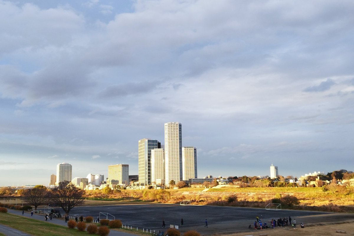 気温高めで、蒸し暑かったですね😅
競争相手がいなかったけど、気分良く走りました😀
#ジョギング #ジョギングなう