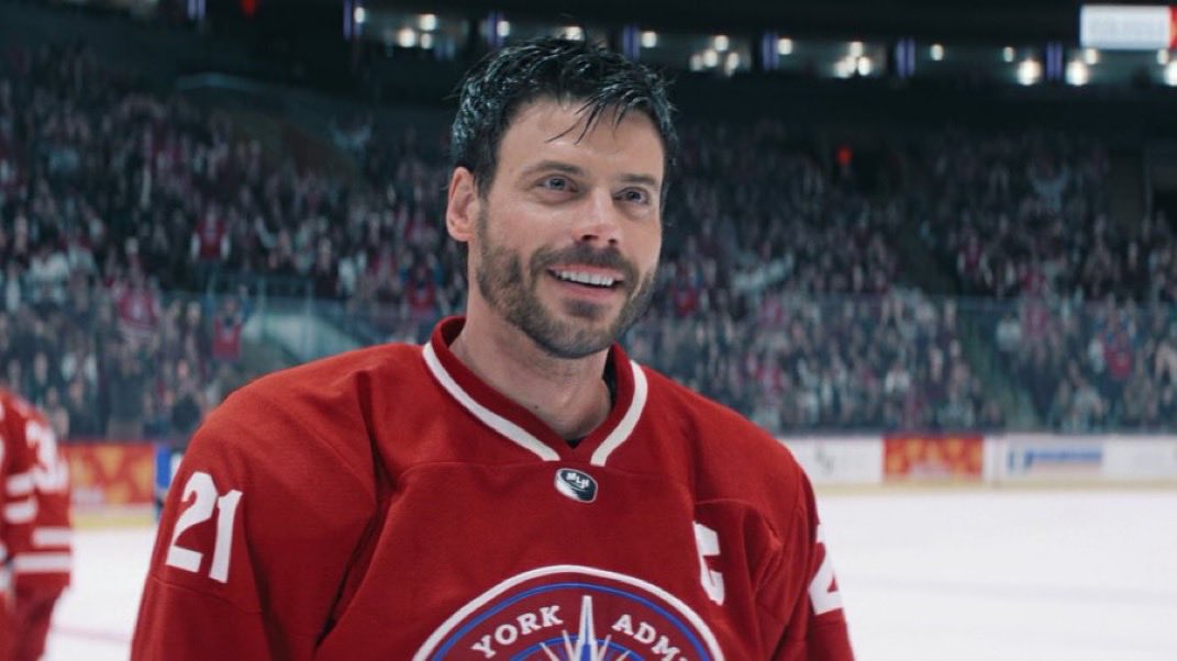 pviiig7's tweet image. I can actually see all four men have the biggest sky rocket of their careers! All A listers are watching the series. Tied No.2 on IMDB. When you make good series. This is what happens. I hope they stay happy always ❤️🥺 #heatedrivarly is THE SERIES OF THE YEAR.