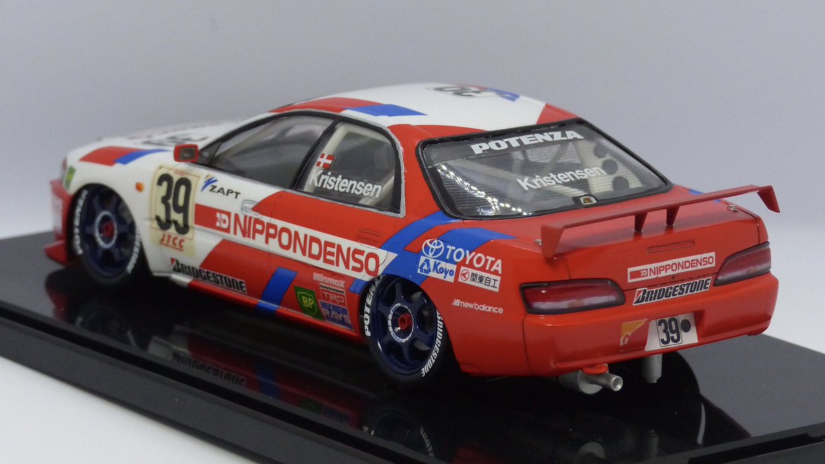 タミヤ 1/24 トヨタ•セルモ エクシヴJTCC、完成でございますー。 慣れ