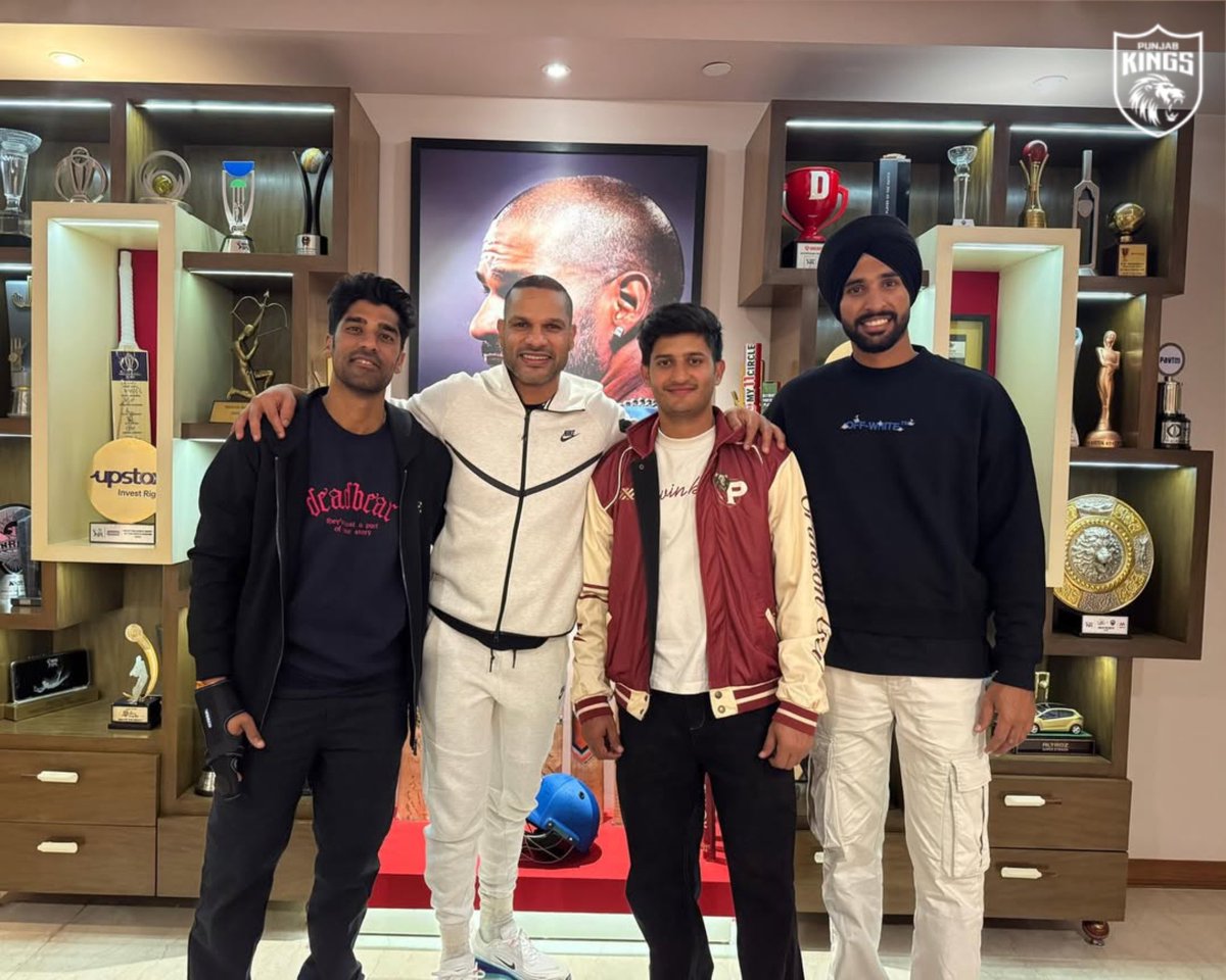 Bond stitched in Red &amp; Gold ❤️

#PunjabKings