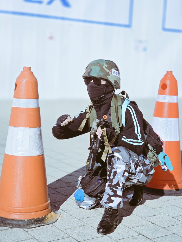 hecu_yabae's tweet image. #코스어_𝕏친소 #코스어_𝕏트친소 
12서코 갔다왔어요
지갑은 죽었지만 그래도 미쿠테토 굿즈많이사서 기부니가 조습니다..

흔적 남겨주시면 무멘팔로 찾아뵙겠습니다🥰