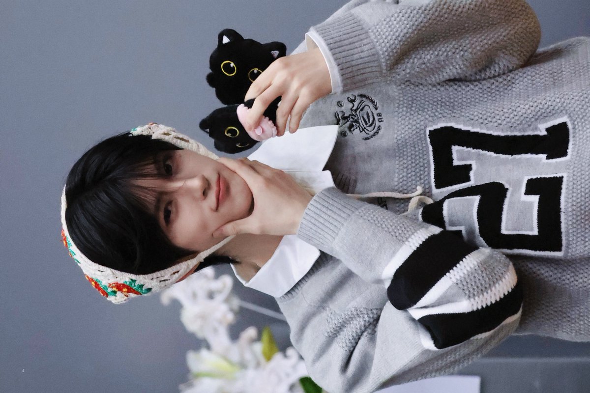 251220

嘻嘻😎

#我的幸運小獅子
#XODIAC #LEO #李傲賢
#소디엑 #리오